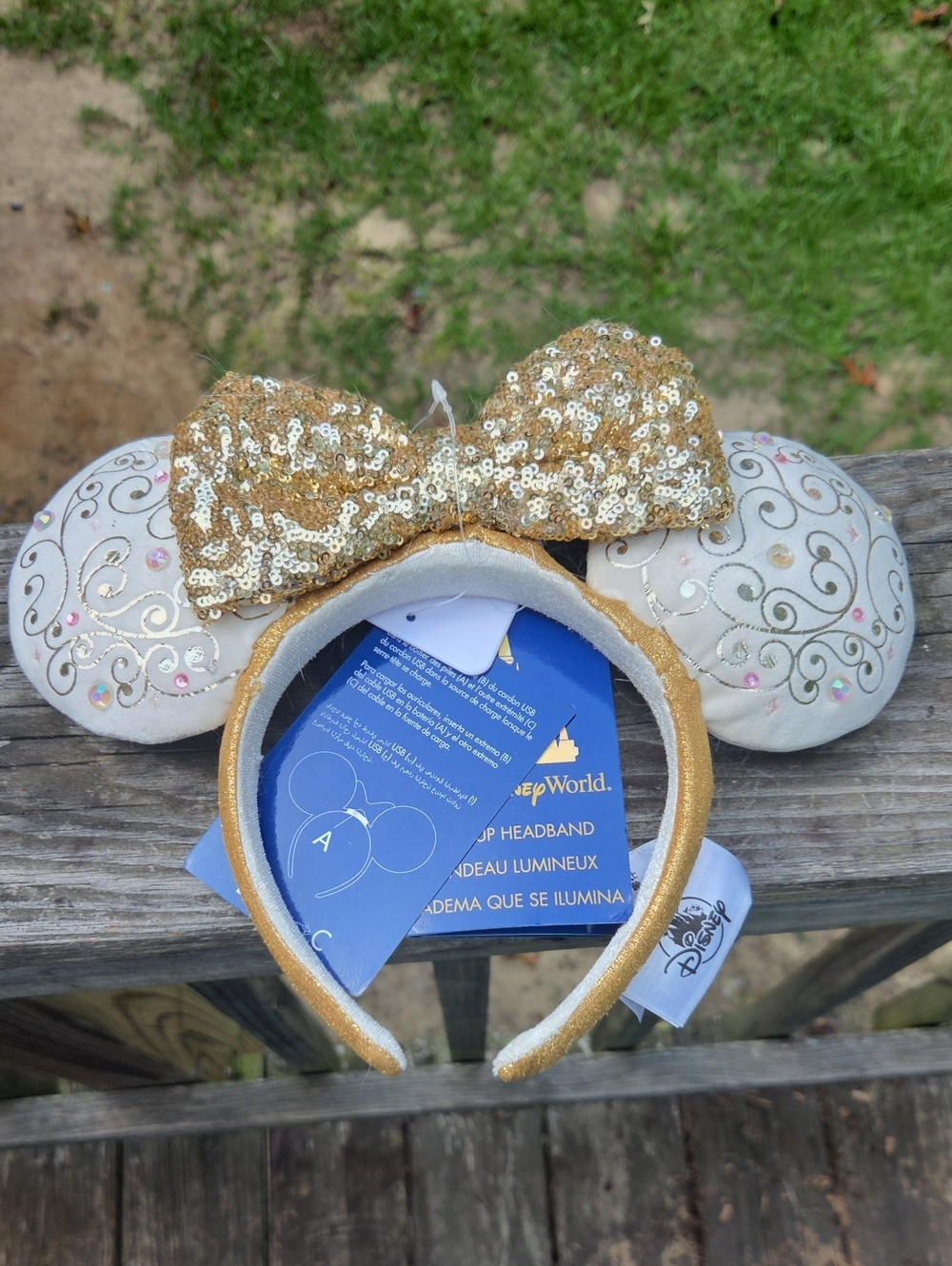 Walt Disney World 50th Anniversary Light-Up Minnie Mouse Ear Headband